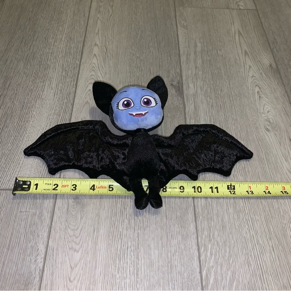 Vamprina Vee Bat Plush - Picture 9 of 9